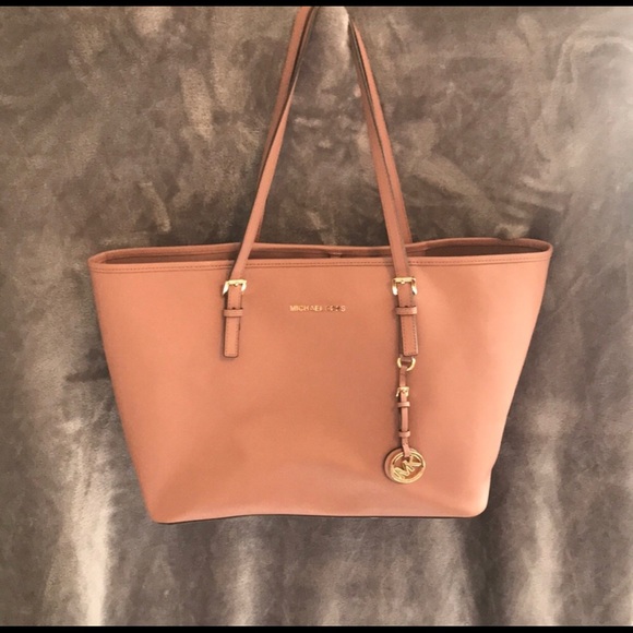 Michael Kors Pink Tote 👜 - Picture 1 of 5